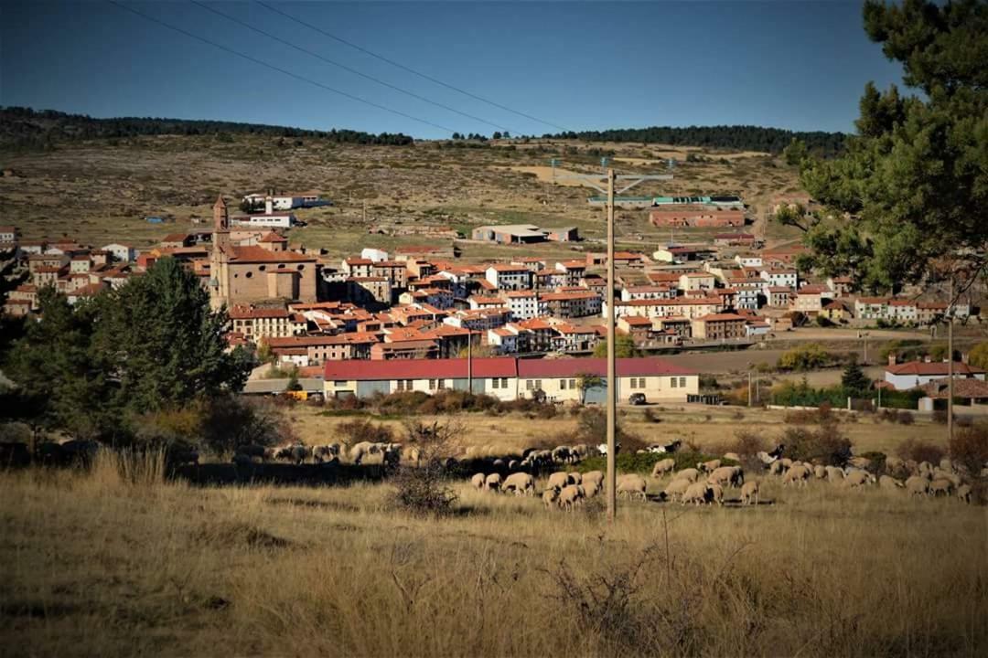 Hostal Restaurante San Millan Оріуела-дель-Тремедаль Екстер'єр фото