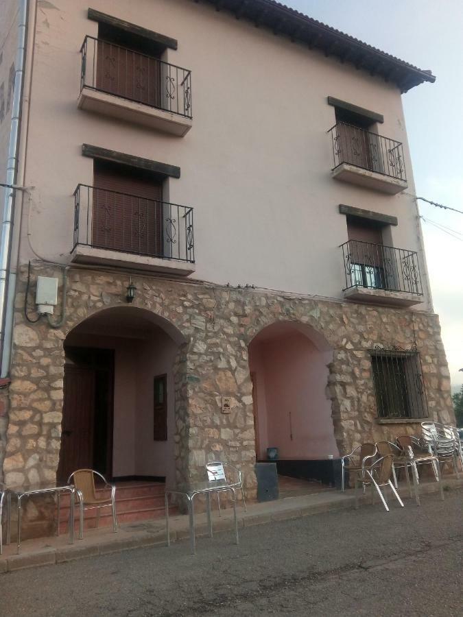 Hostal Restaurante San Millan Оріуела-дель-Тремедаль Екстер'єр фото
